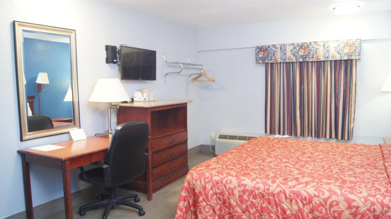 Holiday Lodge & Suites Mcalester Exterior foto