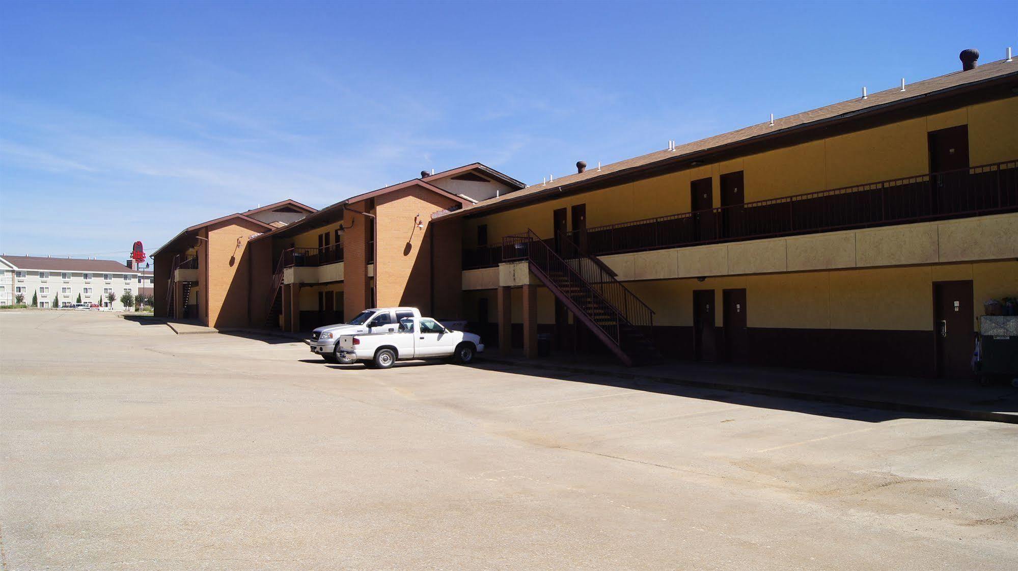 Holiday Lodge & Suites Mcalester Exterior foto